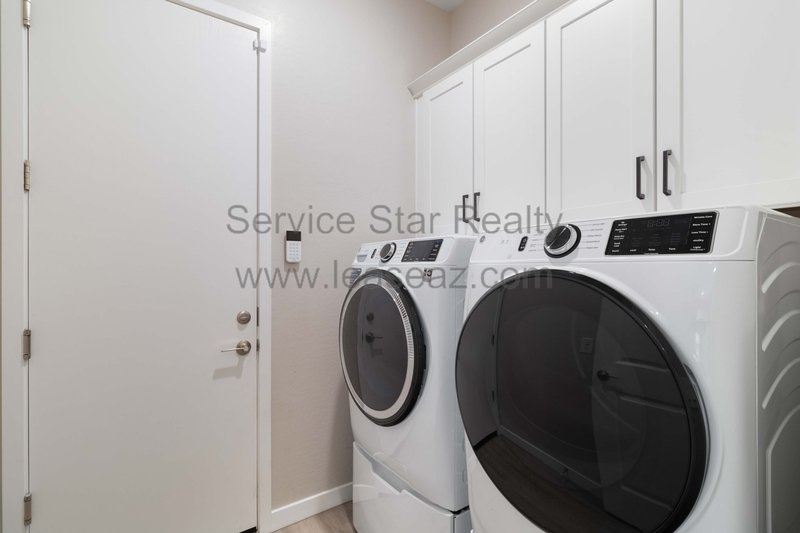 Beautiful 3BR/2BA Newer Build In Scottsdale! property image