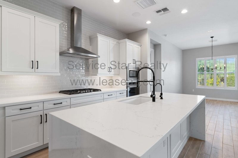 Beautiful 3BR/2BA Newer Build In Scottsdale! property image