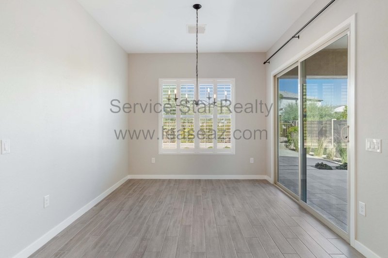 Beautiful 3BR/2BA Newer Build In Scottsdale! property image