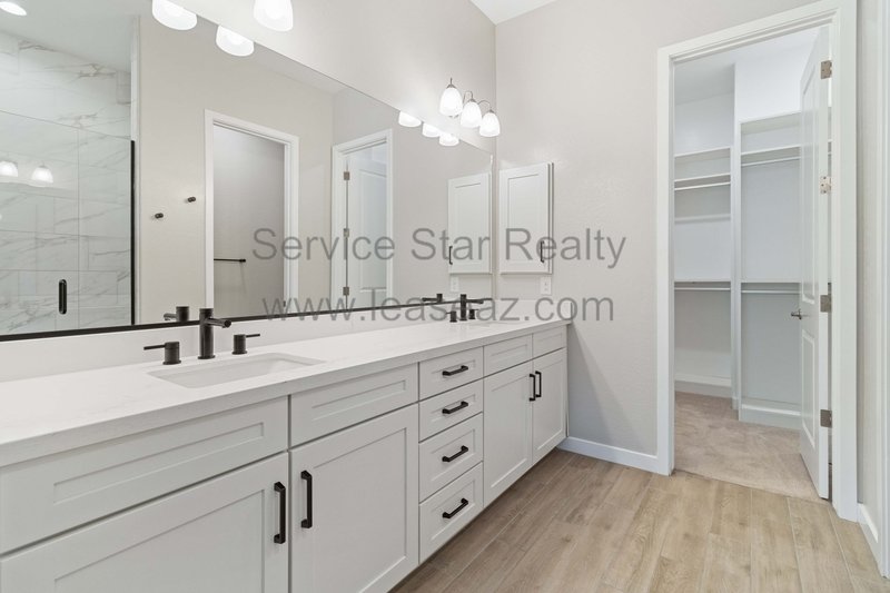 Beautiful 3BR/2BA Newer Build In Scottsdale! property image