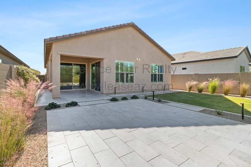 Beautiful 3BR/2BA Newer Build In Scottsdale! property image