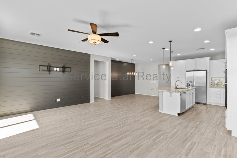 Beautiful 3-Bedroom Home with Modern Upgrades in Peoria! property image