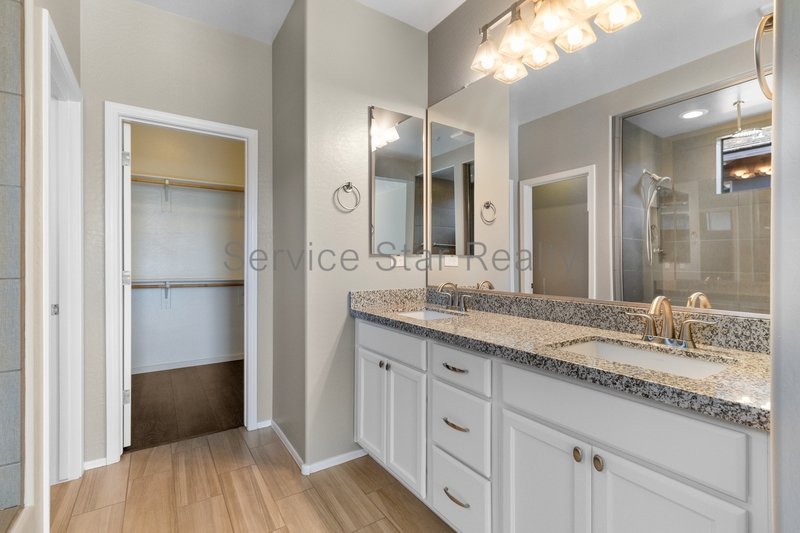 Beautiful 3-Bedroom Home with Modern Upgrades in Peoria! property image