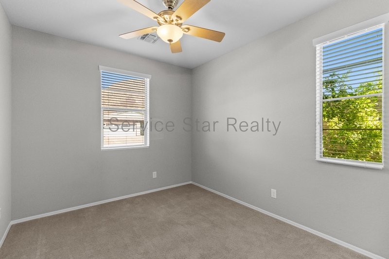 Beautiful 3-Bedroom Home with Modern Upgrades in Peoria! property image