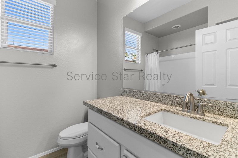 Beautiful 3-Bedroom Home with Modern Upgrades in Peoria! property image