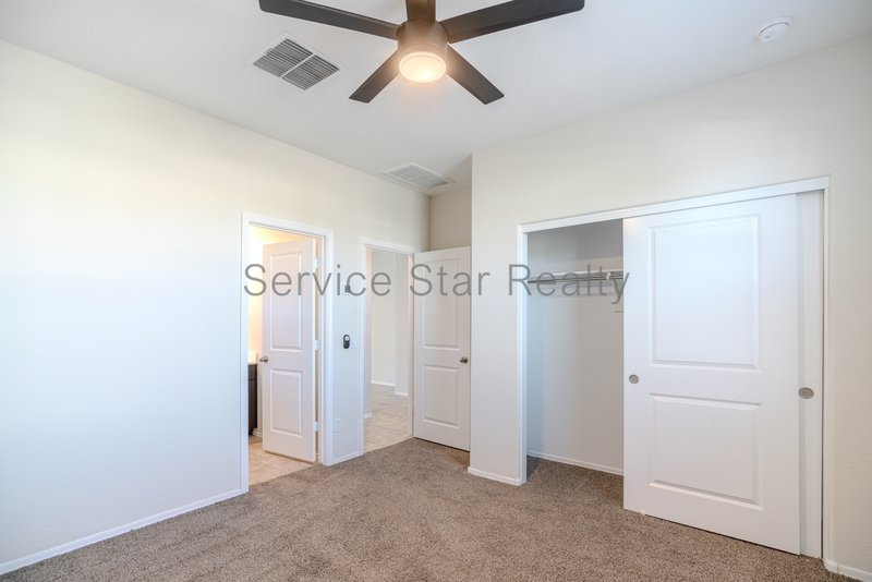 **MOVE IN SPECIAL -- ONLY $500 FOR YOUR FIRST MONTHS RENT!** property image