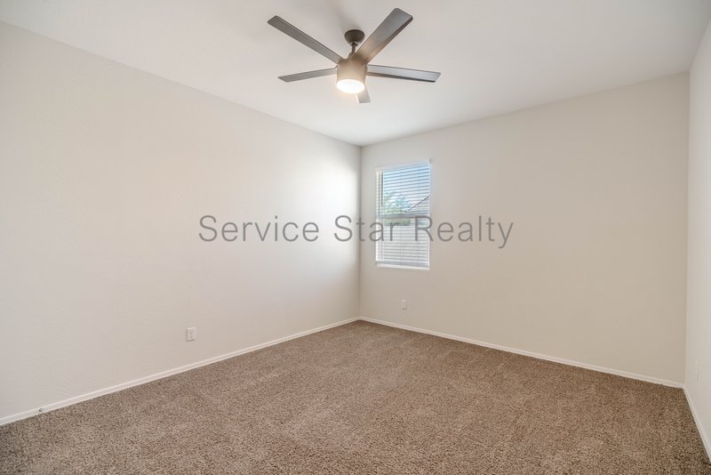 **MOVE IN SPECIAL -- ONLY $500 FOR YOUR FIRST MONTHS RENT!** property image