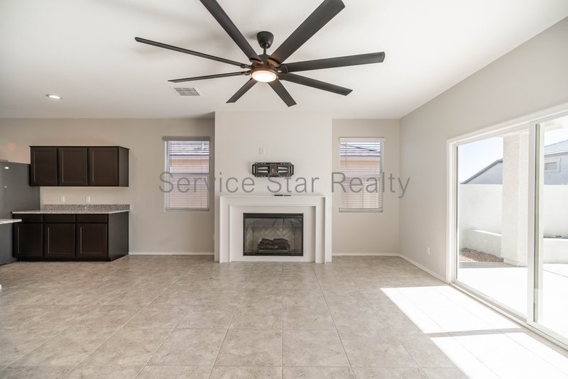 **MOVE IN SPECIAL -- ONLY $500 FOR YOUR FIRST MONTHS RENT!** property image