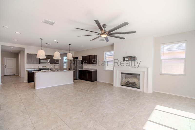 **MOVE IN SPECIAL -- ONLY $500 FOR YOUR FIRST MONTHS RENT!** property image