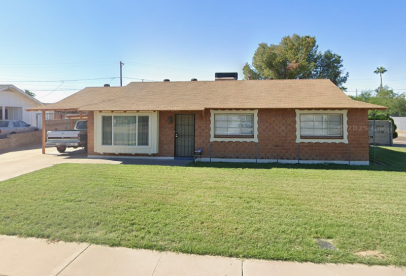 Charming 3 bed 2 bath home in Scottsdale available now. property image