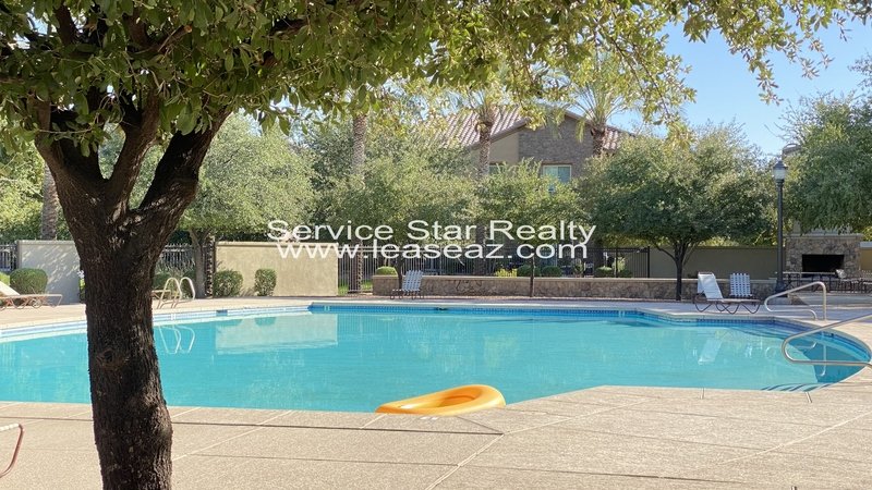 Gorgeous Gilbert 2 Bedroom, 2 Bath Smart Home!! property image