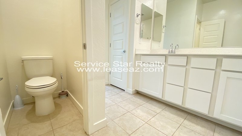 Gorgeous Gilbert 2 Bedroom, 2 Bath Smart Home!! property image