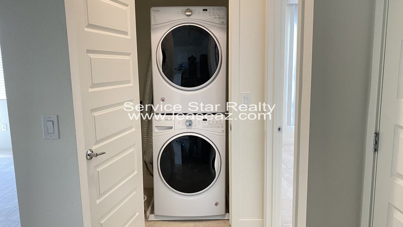 Gorgeous Gilbert 2 Bedroom, 2 Bath Smart Home!! property image