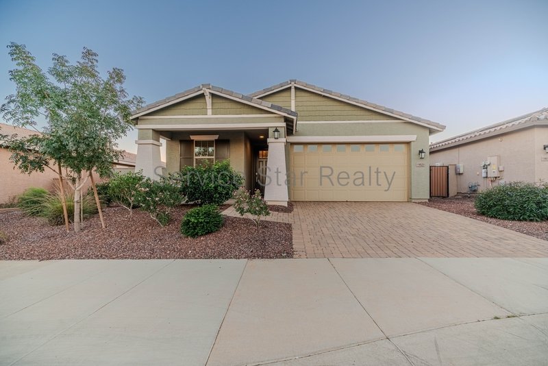 Beautiful 4-Bedroom Home with Den in Desirable Litchfield Park! property image