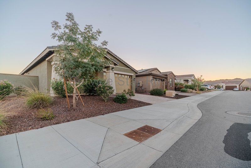 Beautiful 4-Bedroom Home with Den in Desirable Litchfield Park! property image