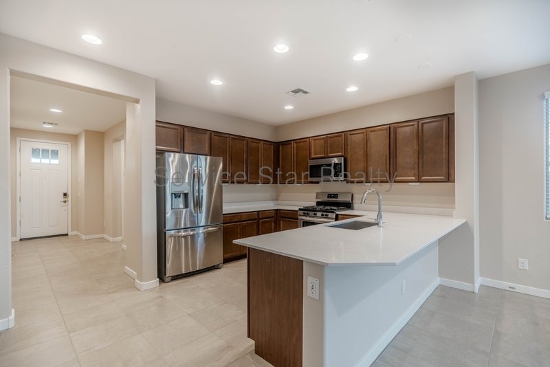 Beautiful 4-Bedroom Home with Den in Desirable Litchfield Park! property image