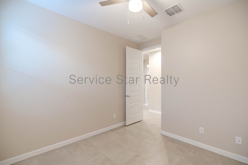 Beautiful 4-Bedroom Home with Den in Desirable Litchfield Park! property image