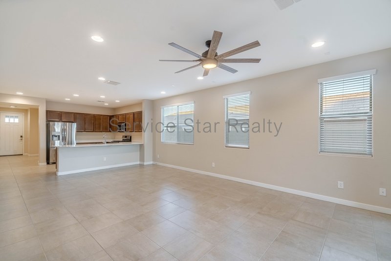 Beautiful 4-Bedroom Home with Den in Desirable Litchfield Park! property image