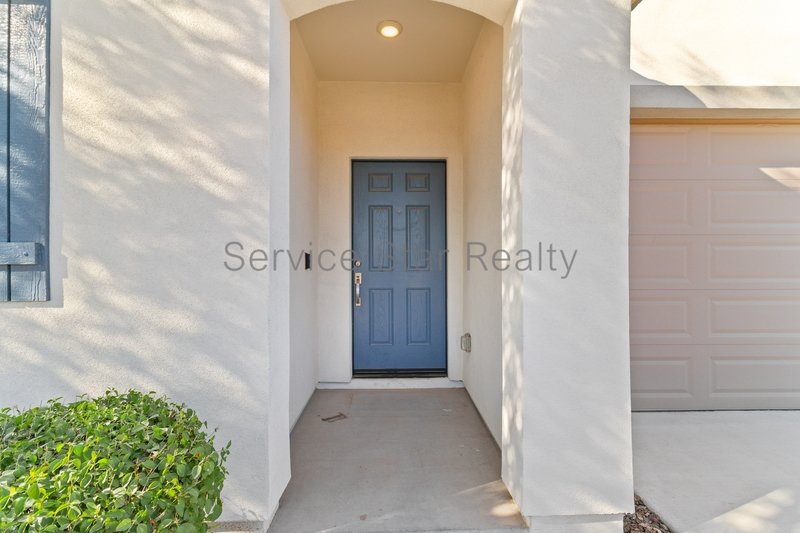 Fantastic 4Bed / 3Bath in Surprise! property image