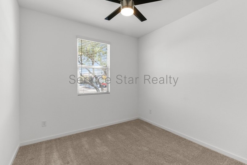 Fantastic 4Bed / 3Bath in Surprise! property image