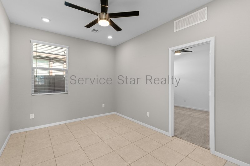 Fantastic 4Bed / 3Bath in Surprise! property image