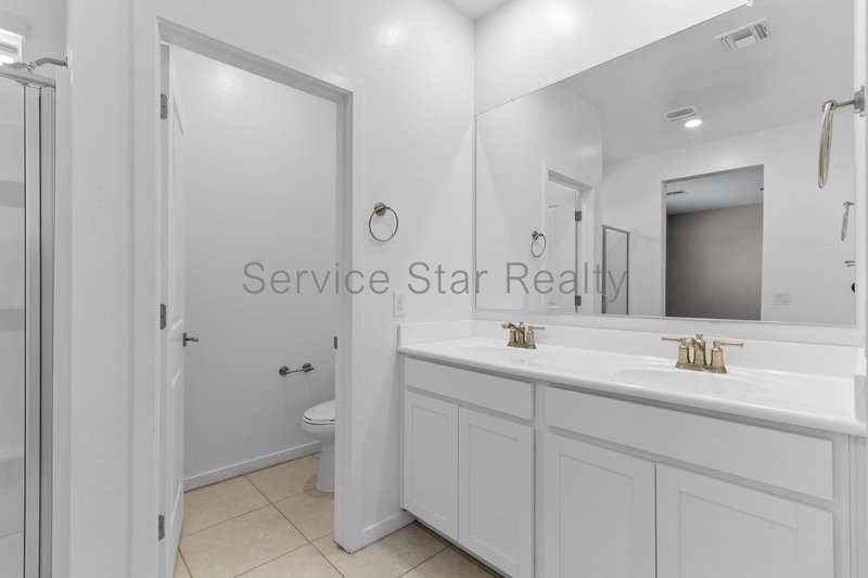 Fantastic 4Bed / 3Bath in Surprise! property image