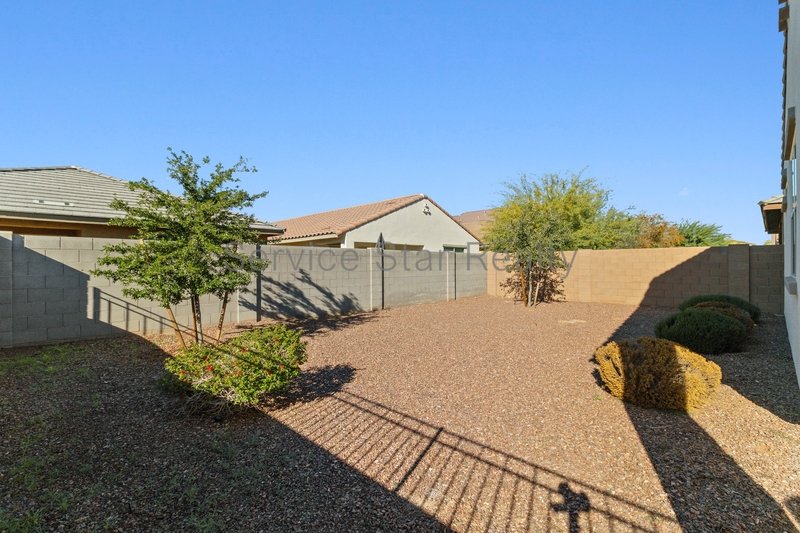 Fantastic 4Bed / 3Bath in Surprise! property image