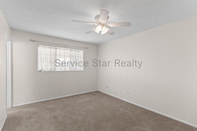 Charming 3 bed 2 bath home in Scottsdale available now. property image