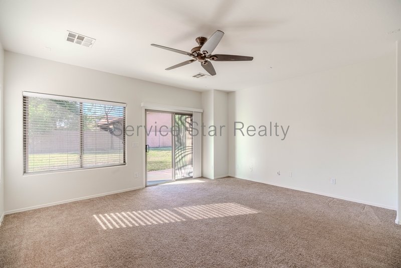 Beautiful 4-Bedroom Home in North Phoenix with Spacious Layout! property image