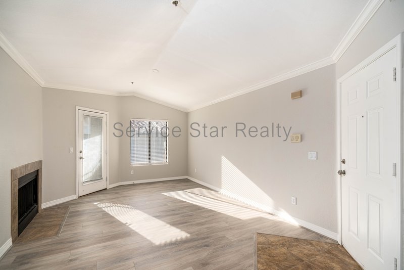 Bright & Stylish 2-Bed Condo in the Heart of Biltmore/Arcadia Lite! property image