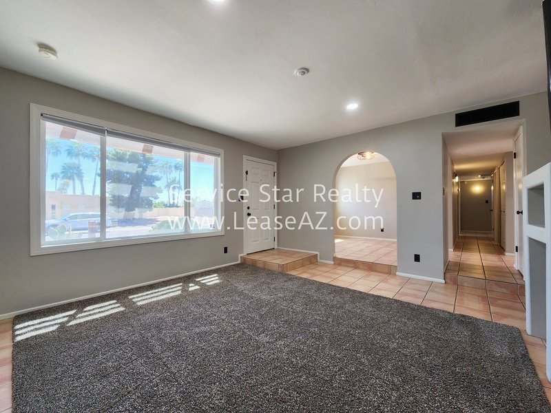 Beautiful Single Family Home in the Desirable 85254 on a huge lot! property image