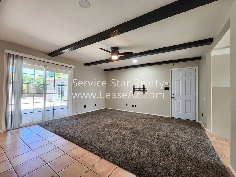 Beautiful Single Family Home in the Desirable 85254 on a huge lot! property image