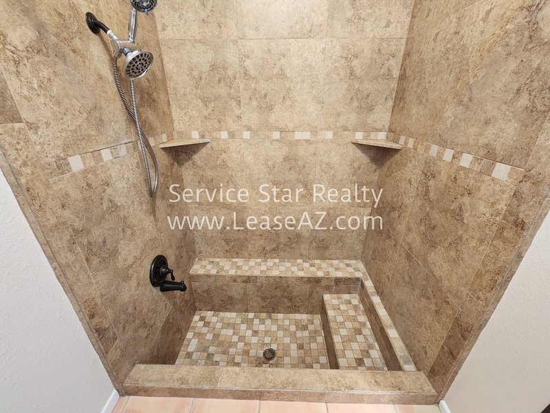 Beautiful Single Family Home in the Desirable 85254 on a huge lot! property image