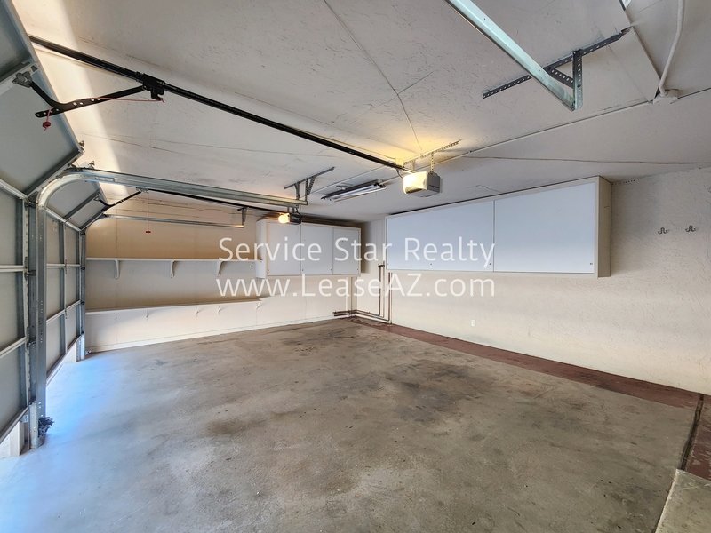 Beautiful Single Family Home in the Desirable 85254 on a huge lot! property image