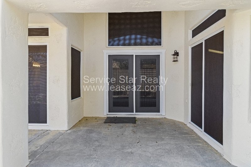 $750 OFF MOVE IN!!  Spectacular 2 bedroom, 2 bath in 55+ Community property image