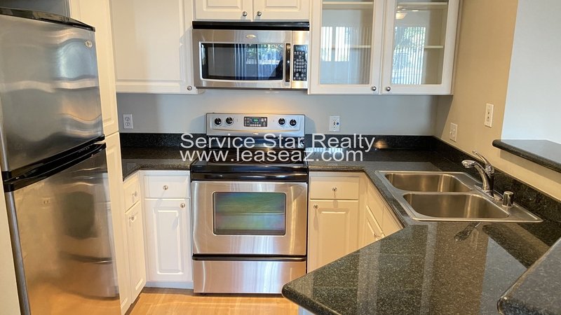 Charming 1 Bed Condo UpTown Phoenix property image