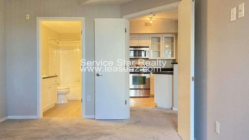 Charming 1 Bed Condo UpTown Phoenix property image