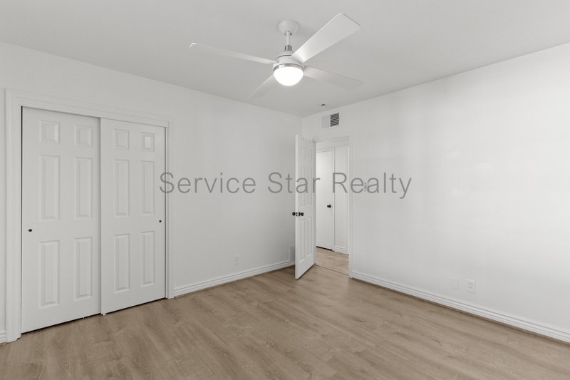 4 bed 2 bath Ranch with amazing backyard and pool! property image