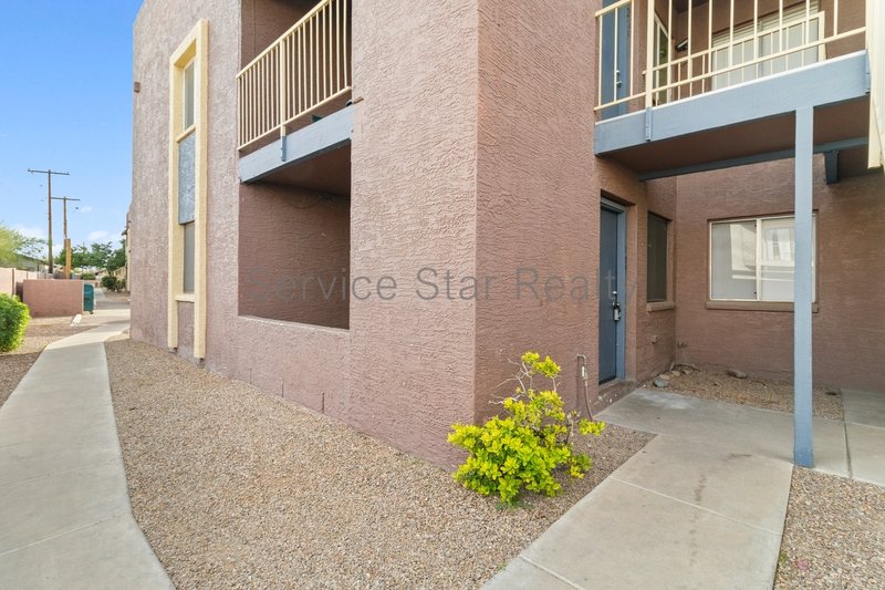**MOVE IN SPECIAL -- 1 MONTH FREE RENT!!** property image