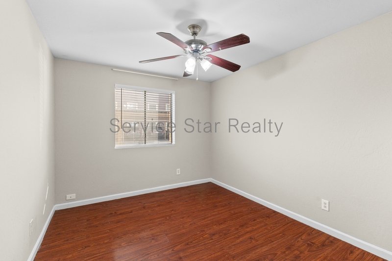 **MOVE IN SPECIAL -- 1 MONTH FREE RENT!!** property image
