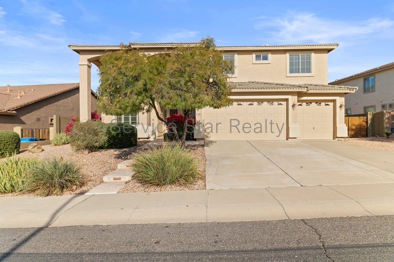 Spacious 5-Bedroom Home with Private Pool & Putting Green in New River property image