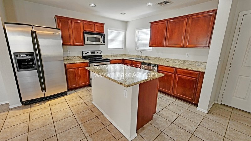Great Gilbert Home Available Now at Val Vista and Williams Field property image