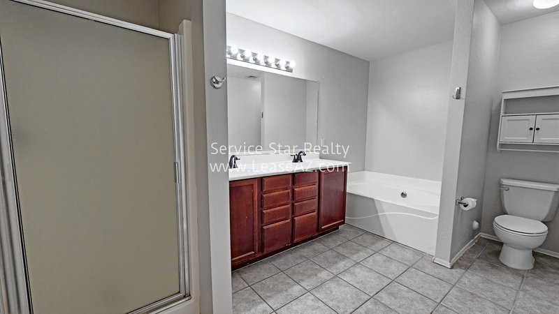 Great Gilbert Home Available Now at Val Vista and Williams Field property image