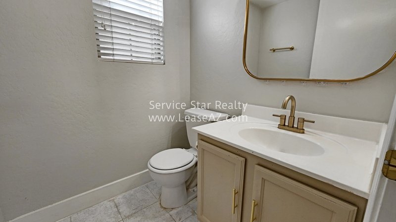 Great Gilbert Home Available Now at Val Vista and Williams Field property image