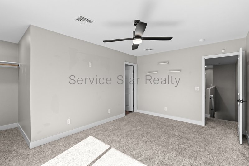 Modern 3-Bed Home Near Downtown Phoenix | Stylish Upgrades & No HOA! property image