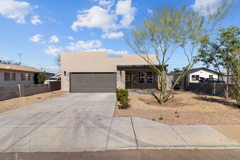 Modern 3 Bed / 2 Bath Home Built in 2021 ? Pet Friendly Backyard! property image