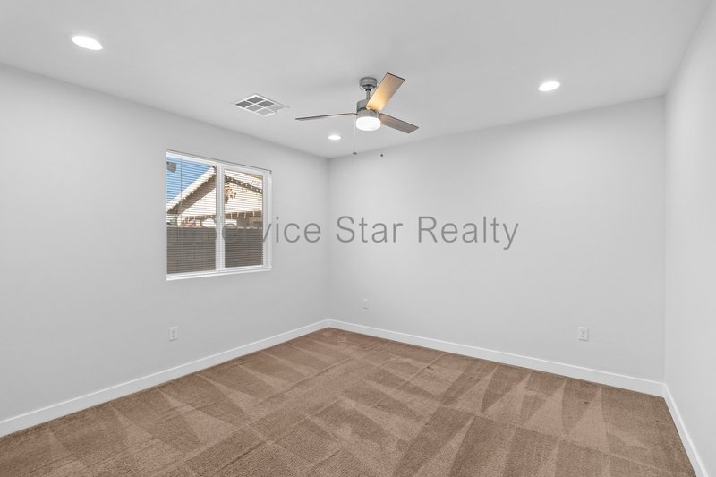 Modern 3 Bed / 2 Bath Home Built in 2021 ? Pet Friendly Backyard! property image