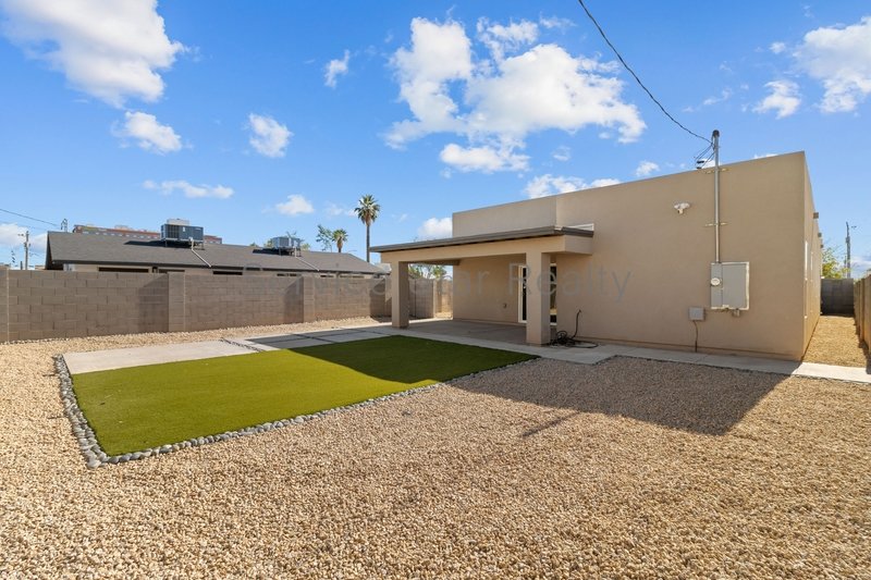 Modern 3 Bed / 2 Bath Home Built in 2021 ? Pet Friendly Backyard! property image