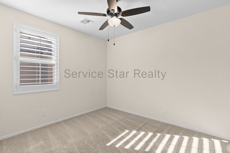 $750 OFF MOVE IN COSTS!!!  Great 3BR/3BA in Goodyear! property image