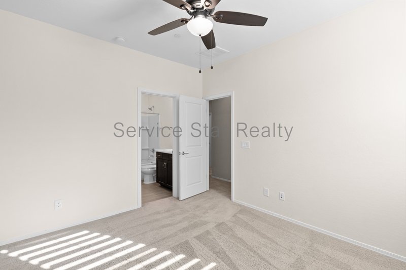 $750 OFF MOVE IN COSTS!!!  Great 3BR/3BA in Goodyear! property image